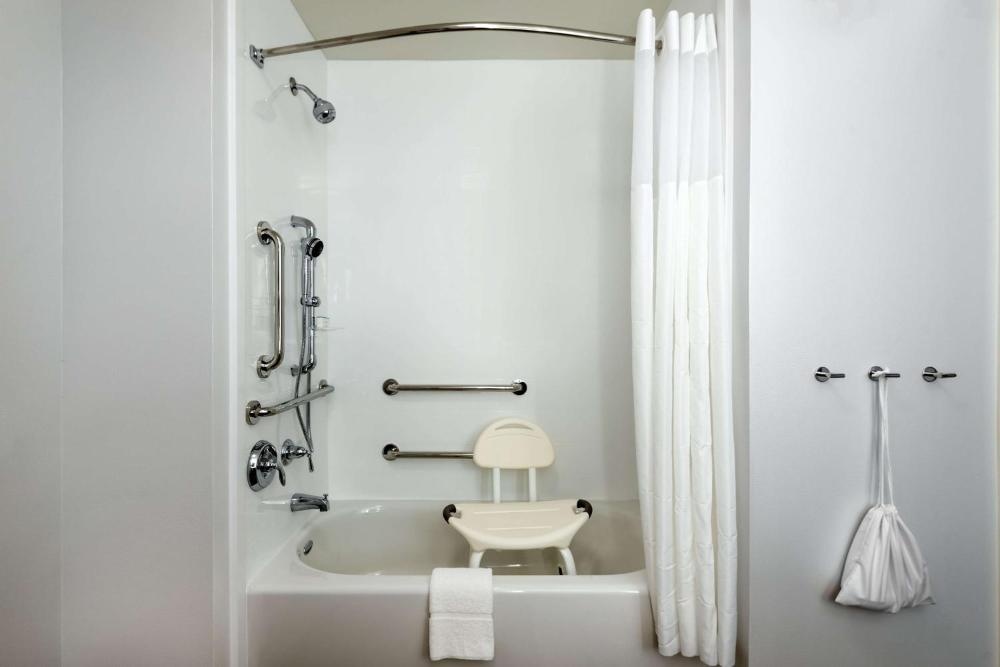 Hampton Inn Baltimore Bayview Campus Imagen 13